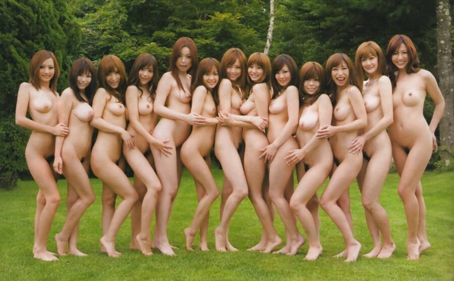 japan group naked girls