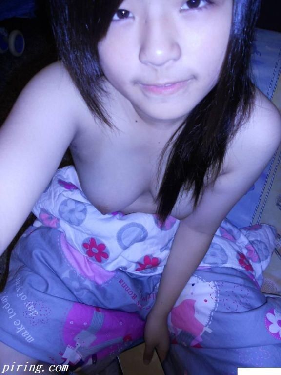 Taiwanese schoolgirl’s dirty camwhoring photos leaked