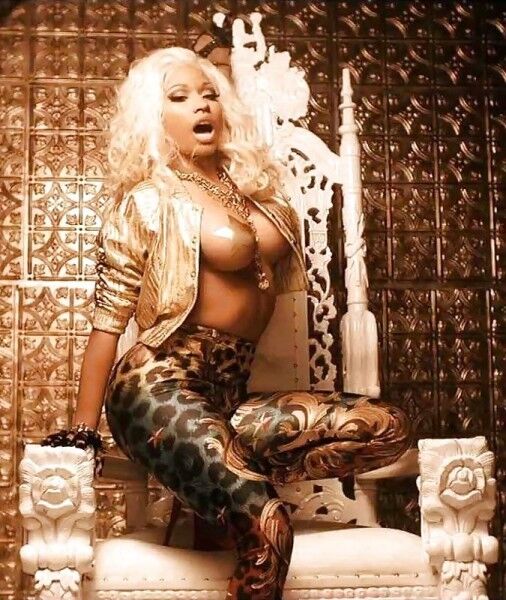 Nicki Minaj slutty instagram pics