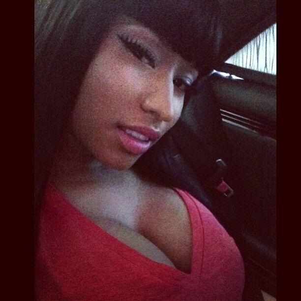 Nicki Minaj slutty instagram pics