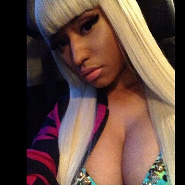 Nicki Minaj slutty instagram pics