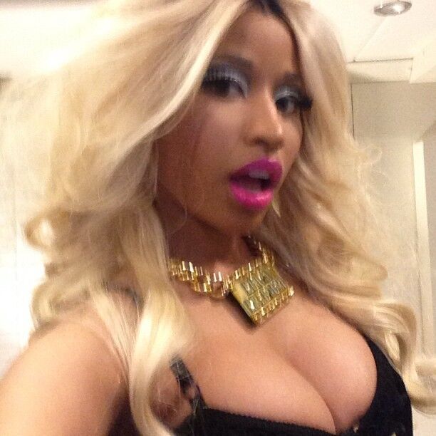 Nicki Minaj slutty instagram pics