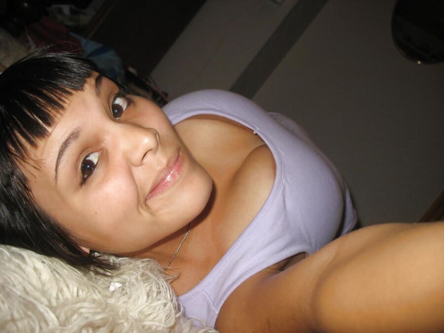 Latino amateur con grandes tetas