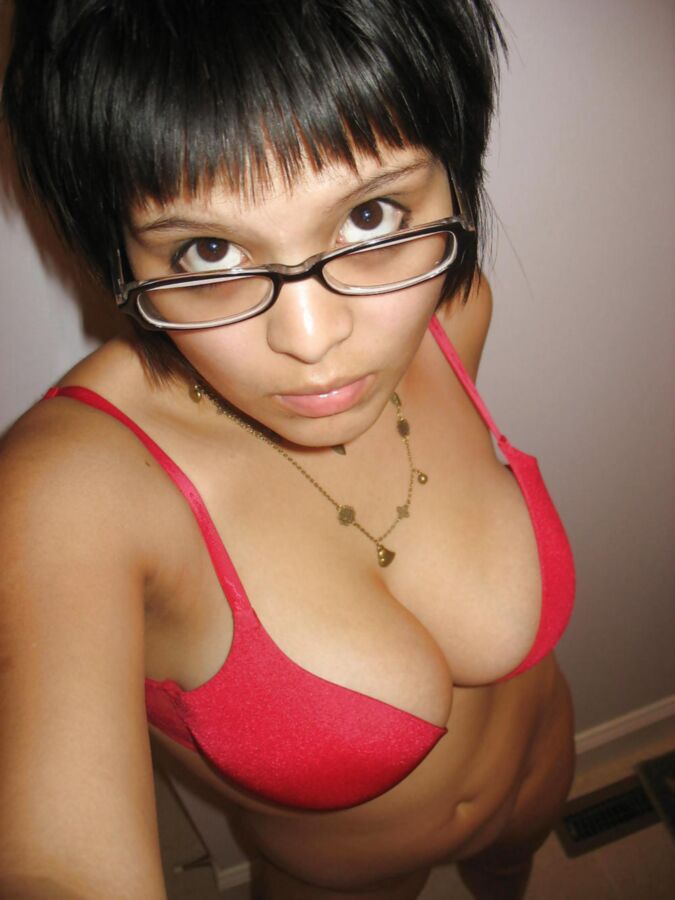 Latino amateur con grandes tetas