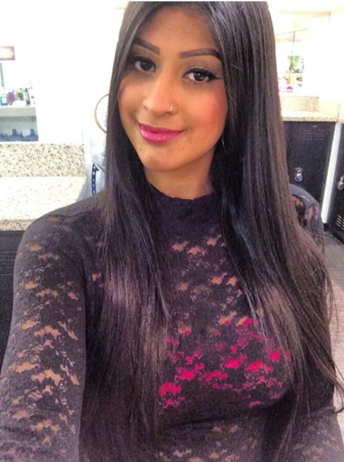 Salope indienne de la BBC Thick desi Nazia *faux ou ment*