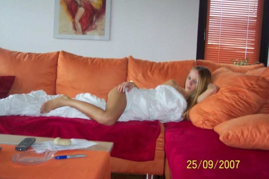 Hot Blonde Amateur Teen poses