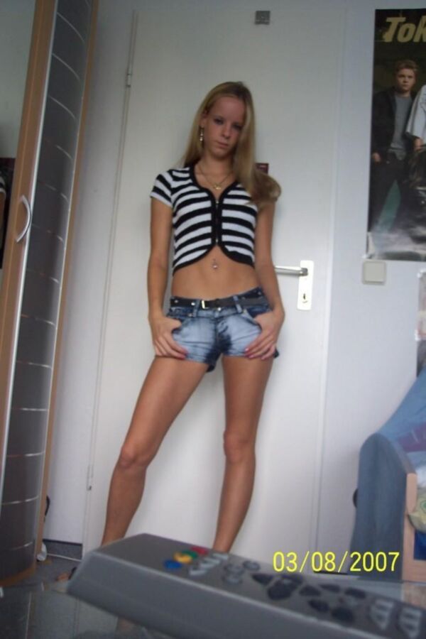 Hot Blonde Amateur Teen poses