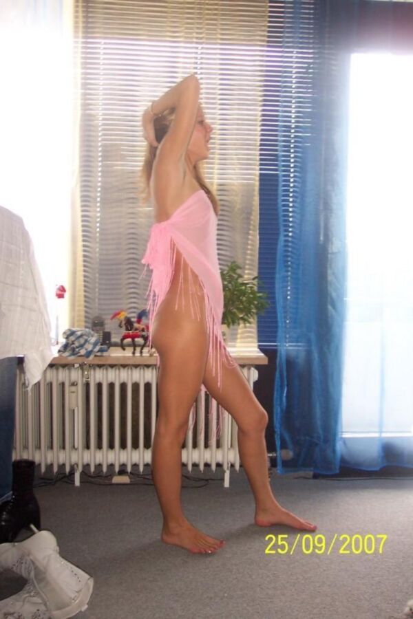 Hot Blonde Amateur Teen poses