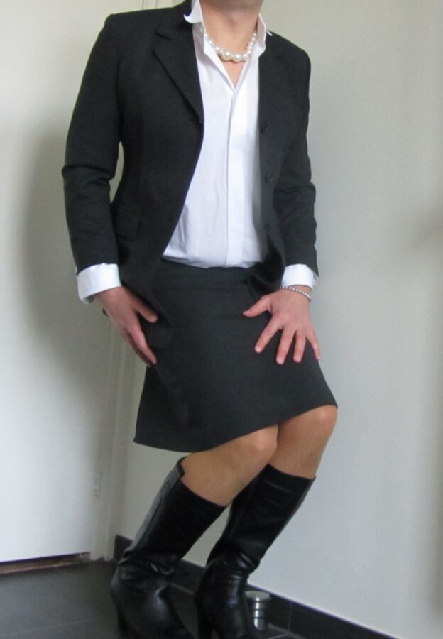 Me Cindy Cross crossdressing secretary for hire