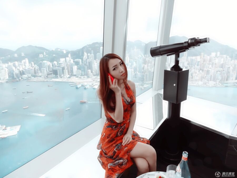 Redhead Chinese in HK