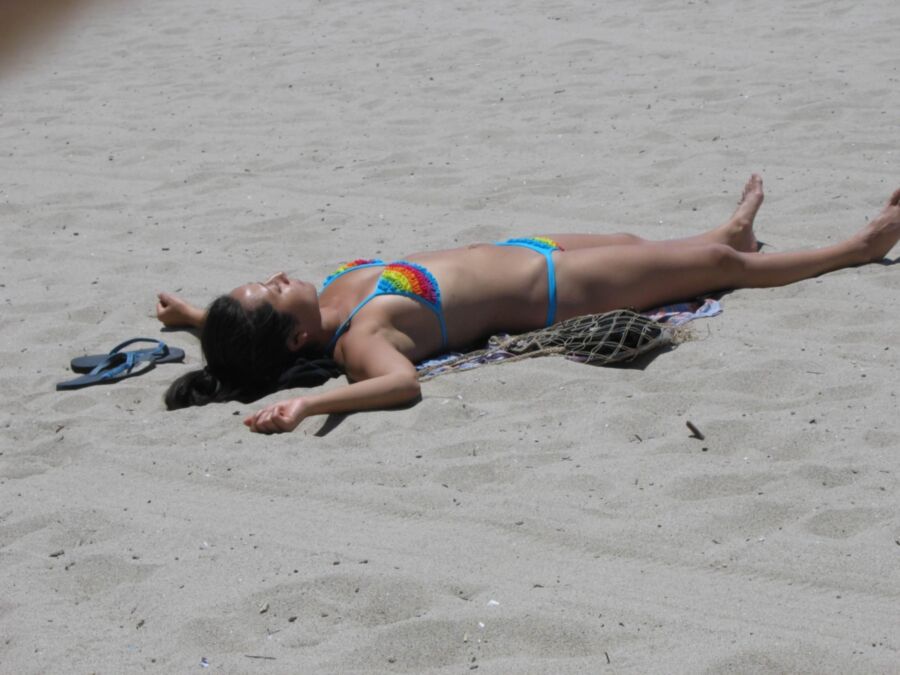 sleeping beach babes