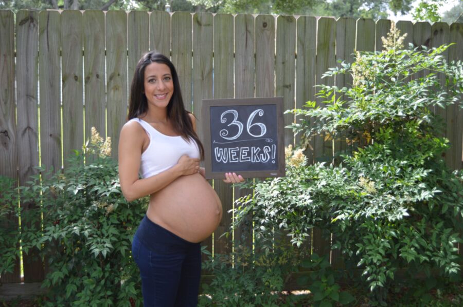 Marta (Twin Pregnancy Sessions)