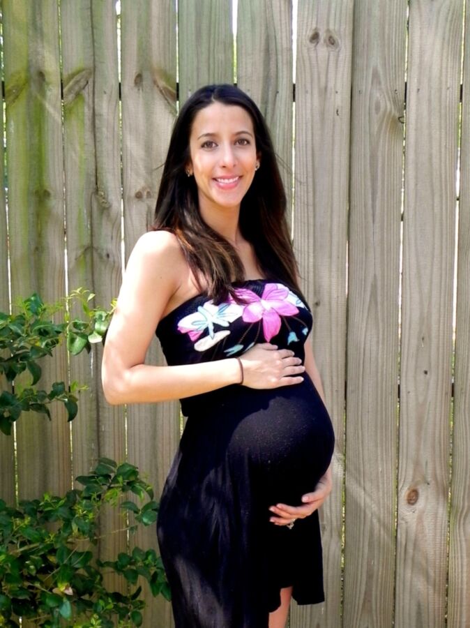 Marta (Twin Pregnancy Sessions)