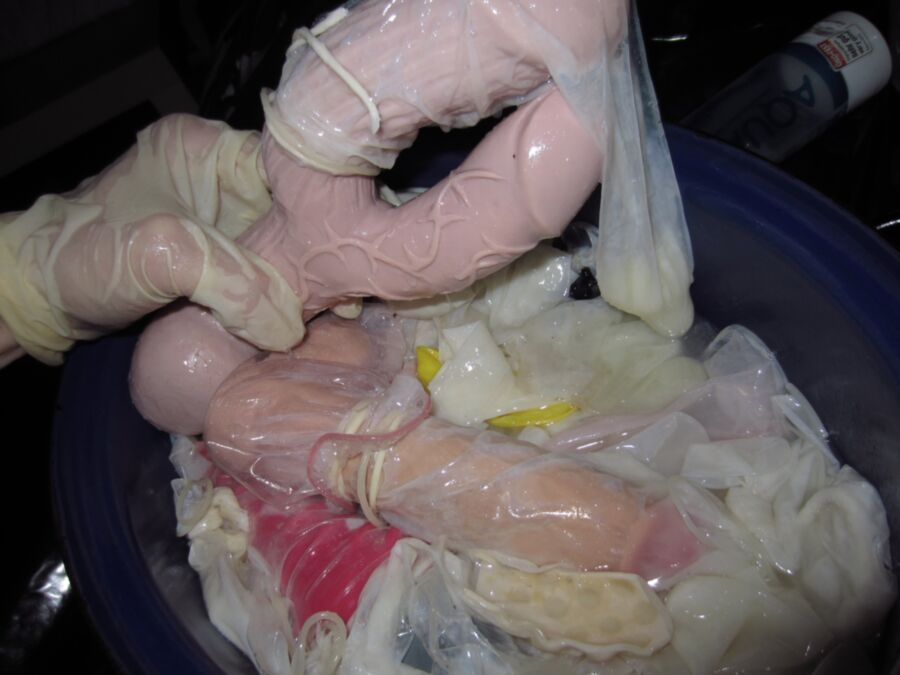 So Much Cumfilled Condoms, Nylons & Nylonpanties For You