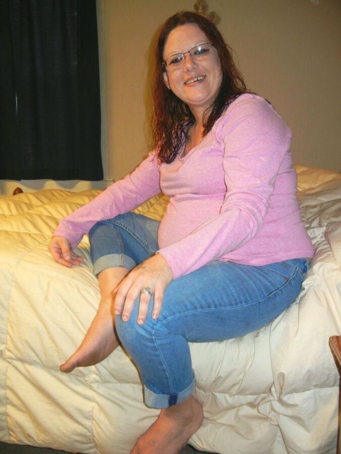 Inked-up homely bi preggo pig slut.