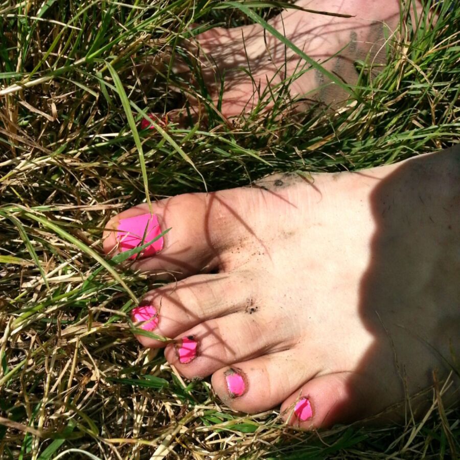 #MESSYFEET #DIRTYFEET - with Mandi.NOLAFEET