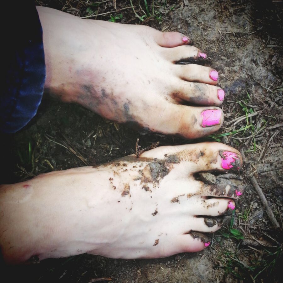 #MESSYFEET #DIRTYFEET - with Mandi.NOLAFEET