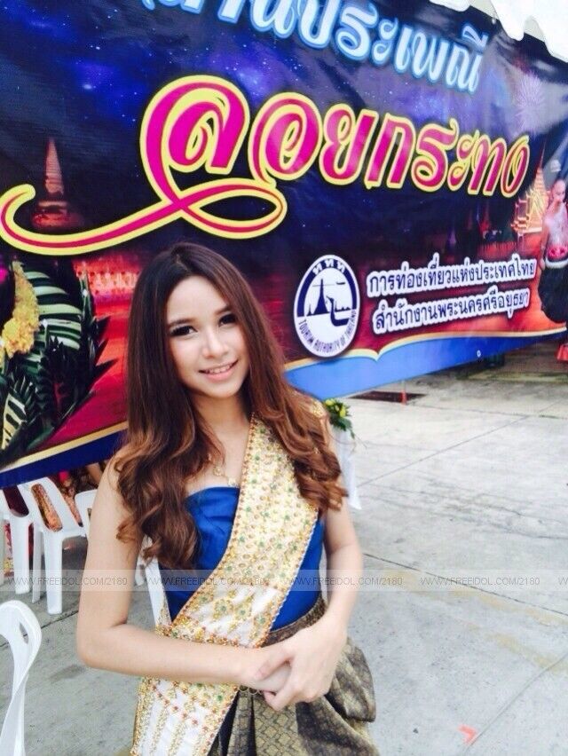 Thai Girl Ploy 20