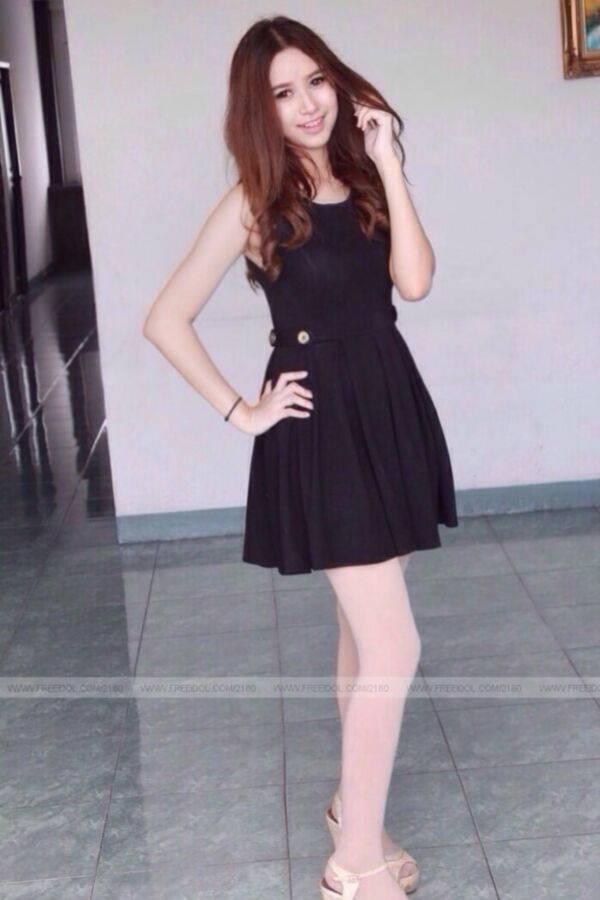 Thai Girl Ploy 20