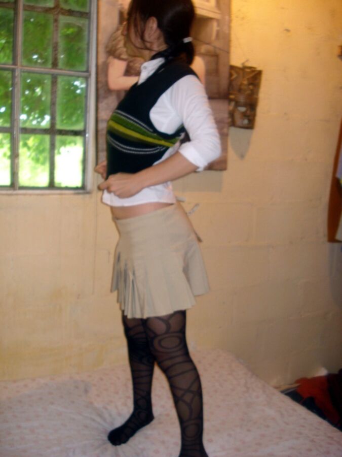 Fille latine amateur en collants