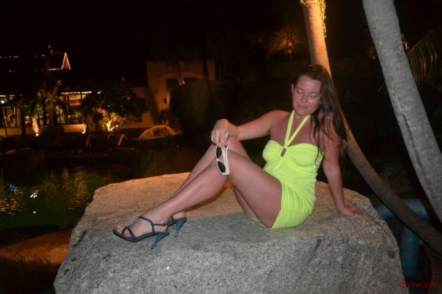 Lora, femme sexuelle russe