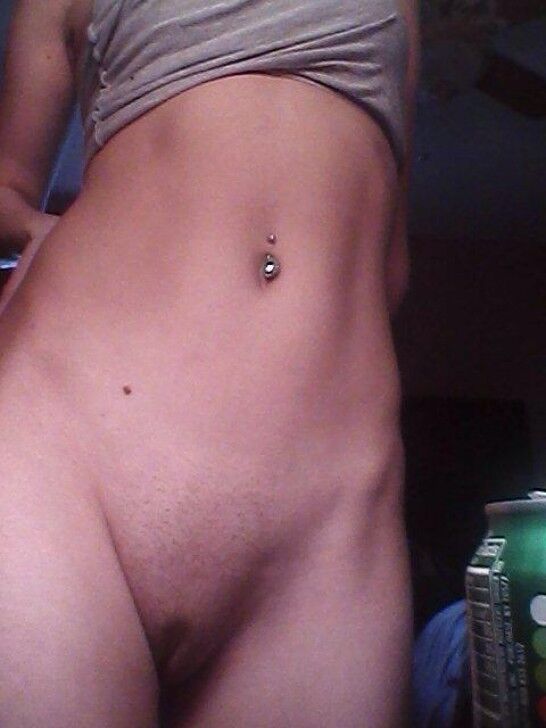 Morena con selfies de cuerpo perfecto