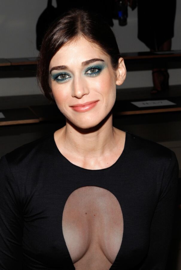 Lizzy Caplan