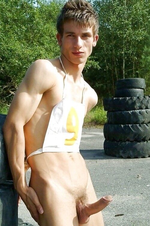 Twinks, some getting a length up them!