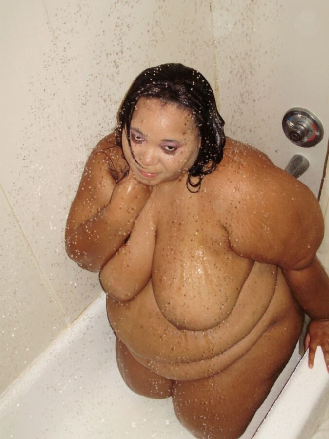 Ebony SSBBW under shower