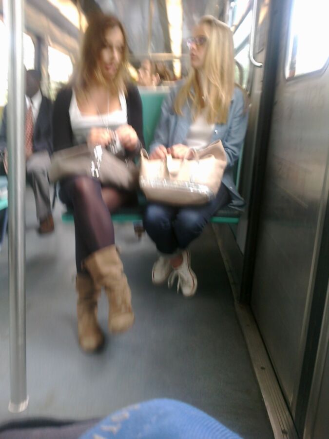 Filles en train