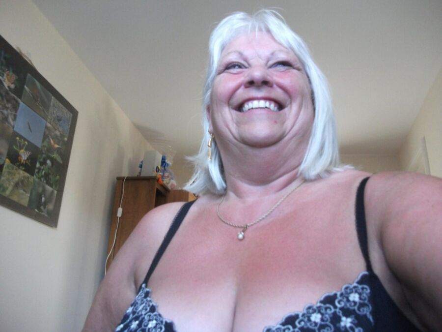 Sue - UK Granny big tits