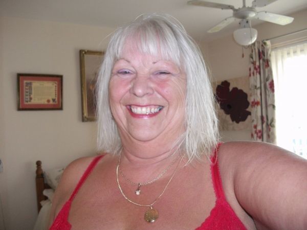 Sue - UK Granny big tits