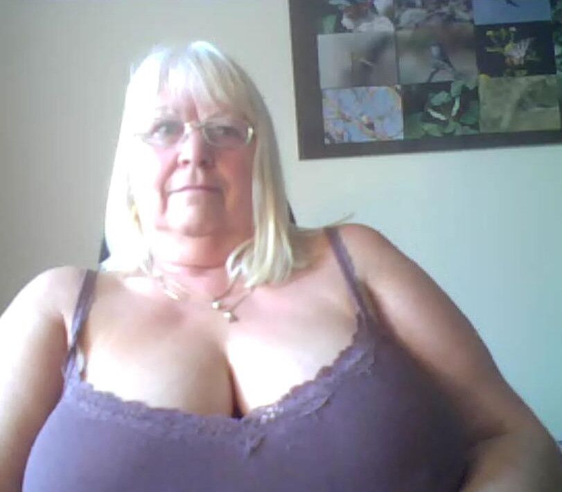 Sue - UK Granny big tits