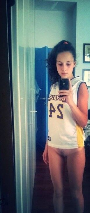 Hot Chick in Lakers Jersey