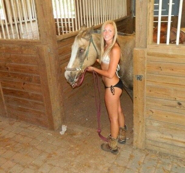 Une fille et son cheval