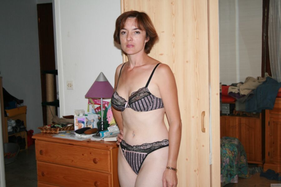 Sexy mature wife posing