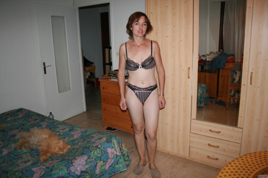 Sexy mature wife posing