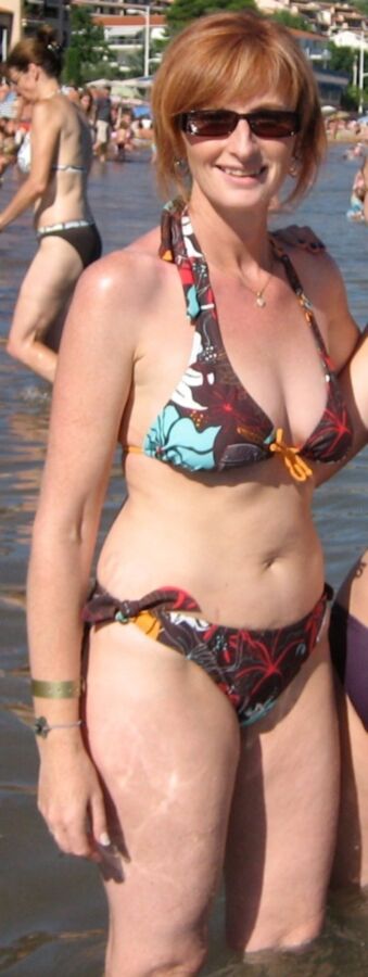 redhaiedmilf bikini