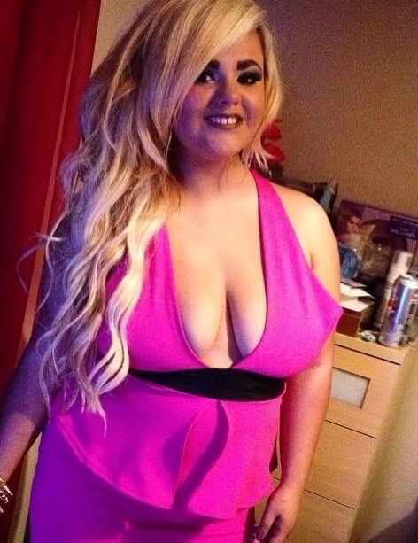 Chica irlandesa tetona de tetas grandes de belfast