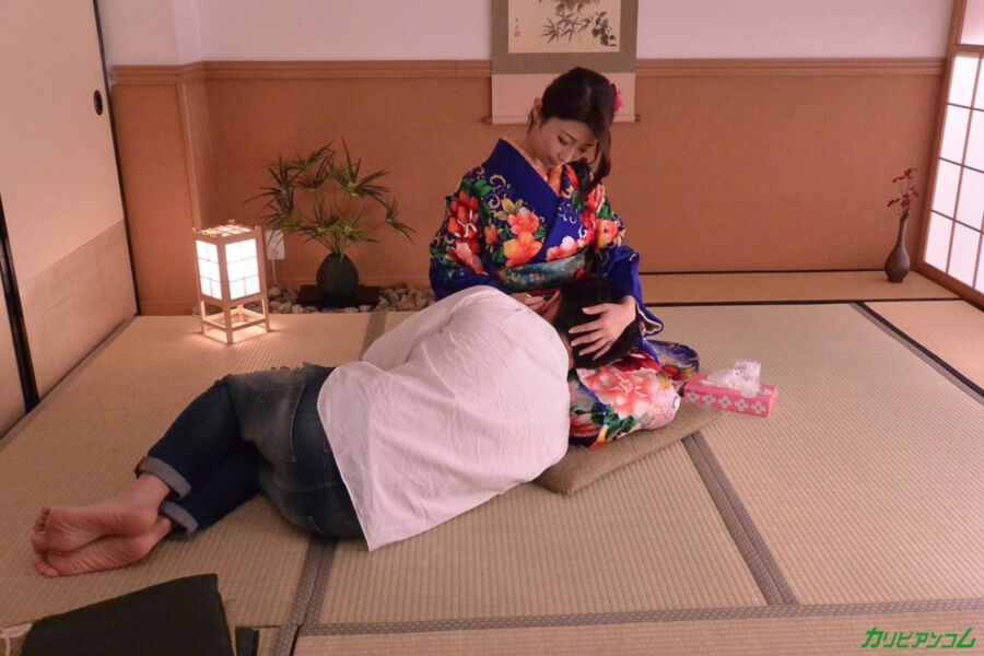 FUCKING AYUMI IN KIMONO