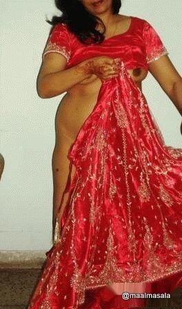 Wife, bhabhi, housewife indian desi exposed n leaked