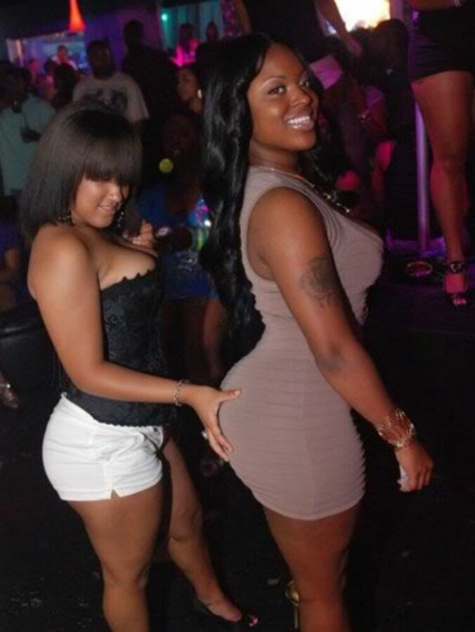 voluptous chocolate sistas african americans dark skin booty