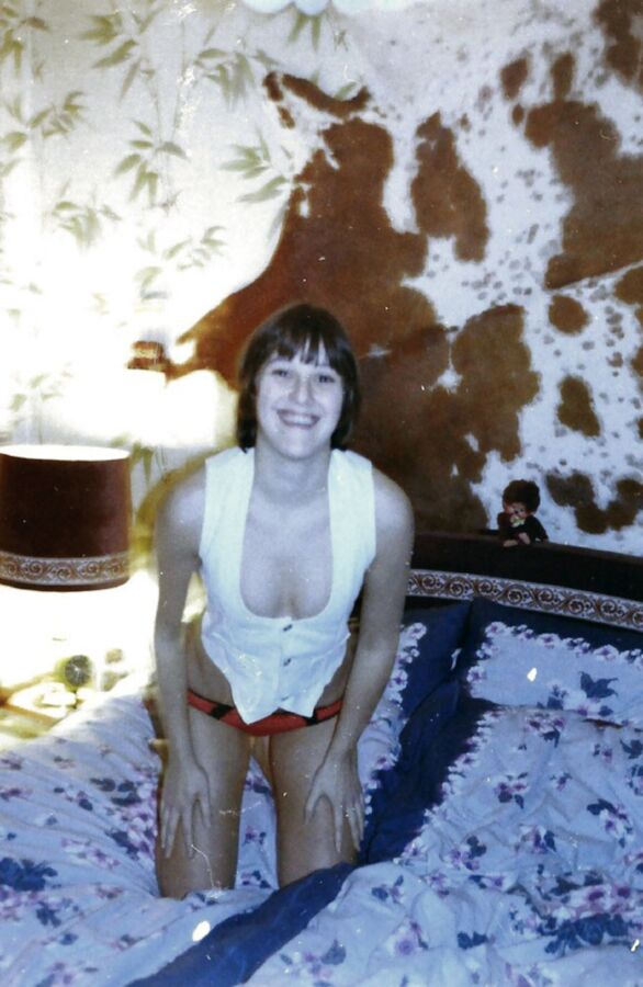 Vintage Amateur Slut