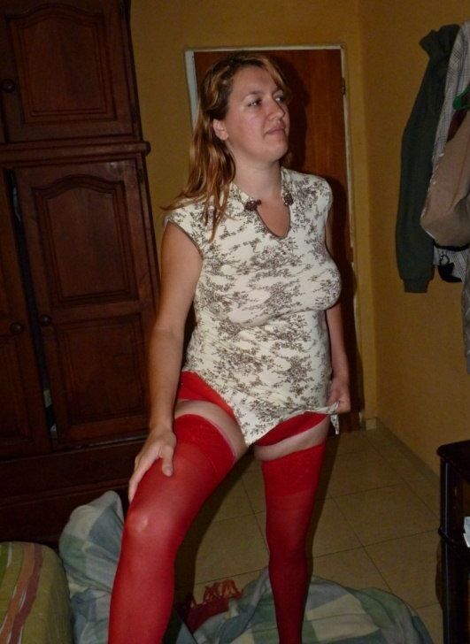 Carola more red stocking