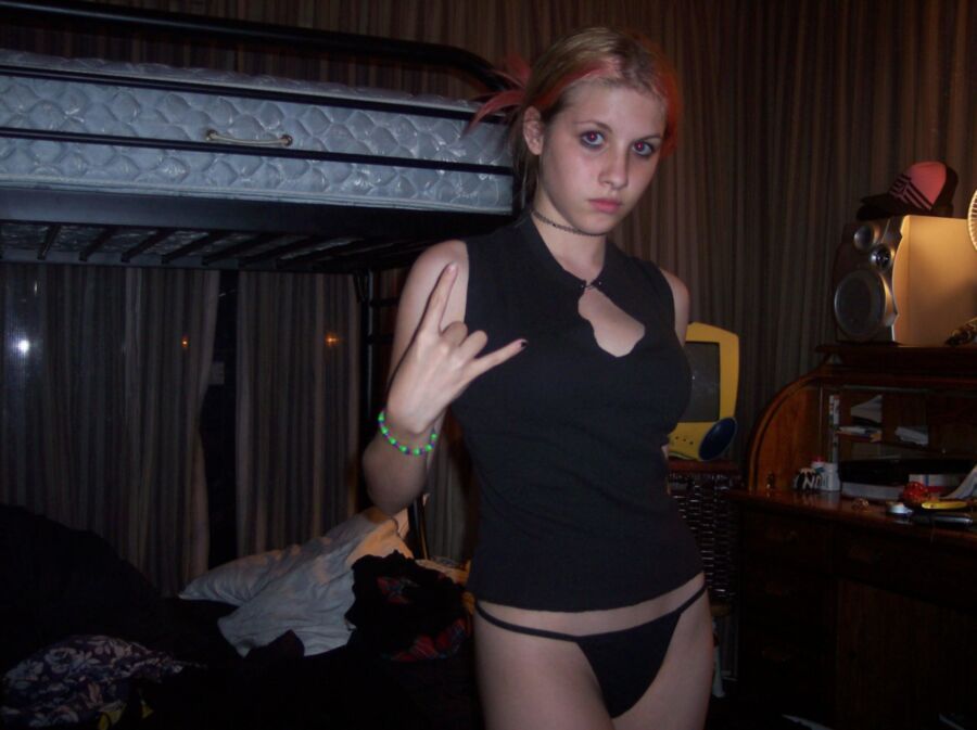 Sexy Emo chick