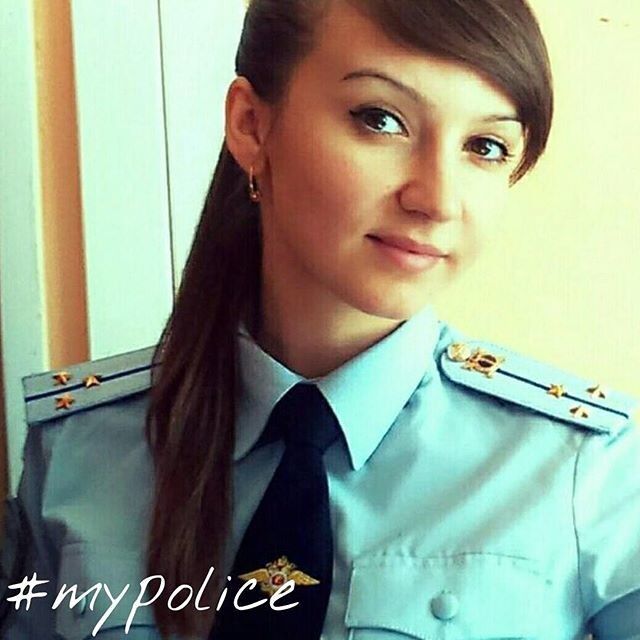 ロシアの女性警察官をもっと見る