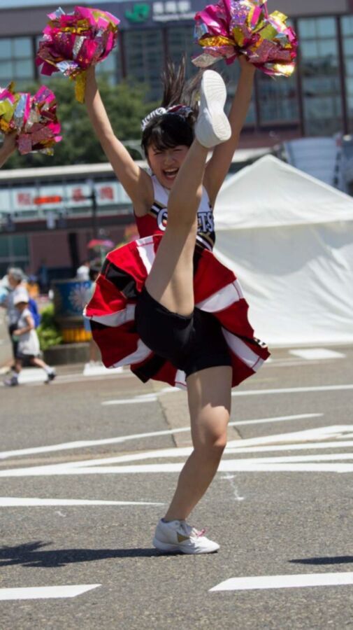 Wele al desfile de porristas en Japón