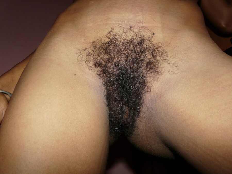 Ebony beauty with hairy Pussy