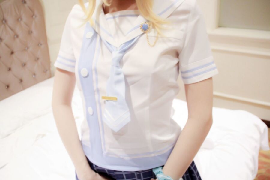 Ayase Eri cosplay