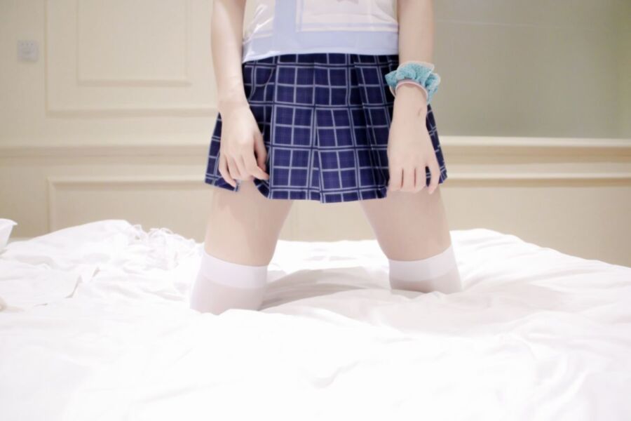 Ayase Eri cosplay